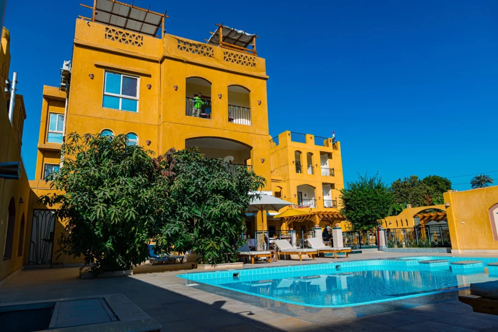 Jewel Howard Carter Hotel